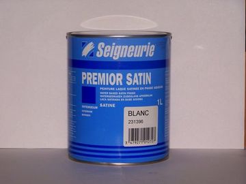 PREMIOR. Esmalte laca al agua de alta calidad.