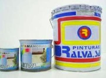 Quitamanchas KIWI, alto poder de cubrición